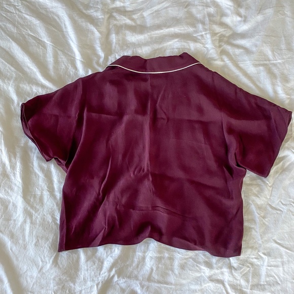 2/$40๐ CLOSET CLEAN OUT: Aritzia button up blouse with tie - Picture 4 of 8